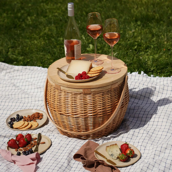 Willow Picnic Basket